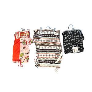 3 Bottoms.  2 Pairs of Women's 3X Pajama Pants and 1 Pair of Leggings XXXL